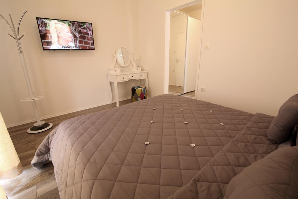 Villa Petra Apartment With Private Pool Μακάρσκα Εξωτερικό φωτογραφία
